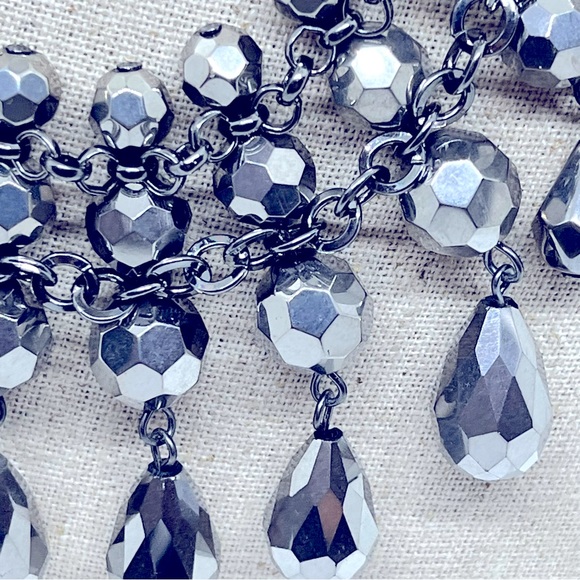 NWOT 18’ Silver Tone Faceted Glass Chunky Bead Statement Necklace Smokey Chain - Picture 8 of 11